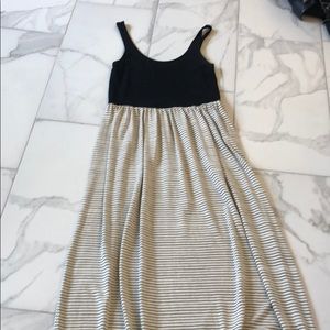 Lou & Grey maxi dress size M